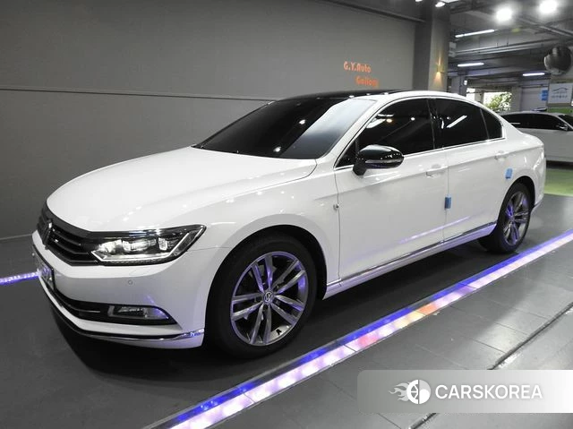 Volkswagen Passat GT (B8) 2018 Белый из Кореи