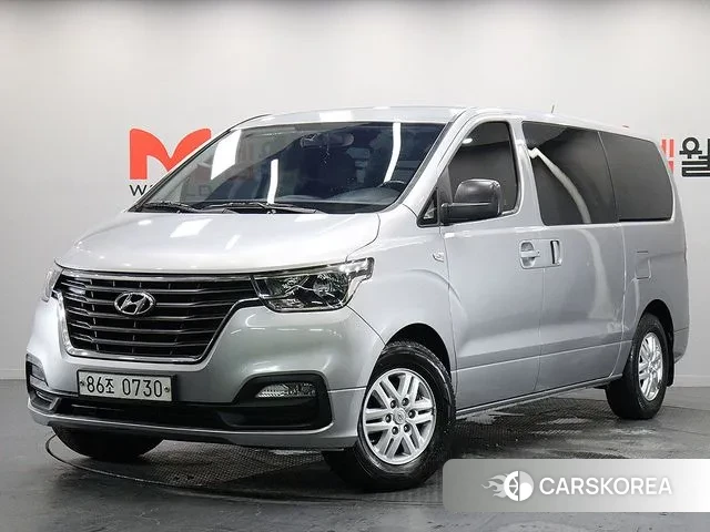 Hyundai The New Grand Starex 2018 Серый из Кореи