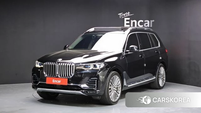 BMW X7 (G07) 2022 Черный из Кореи