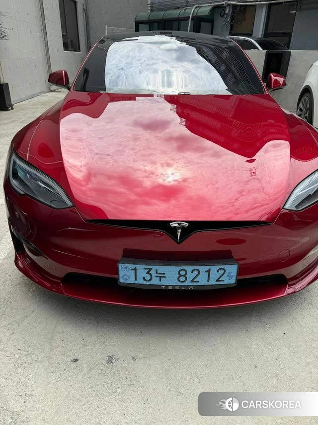 Tesla Model S 2023 Красный из Кореи
