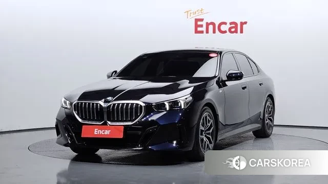 BMW 5 Series (G60) 2024 Синий из Кореи