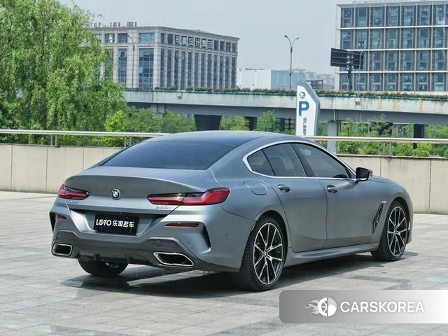 BMW 8 series 2021 Серебристо-серый из Китая
