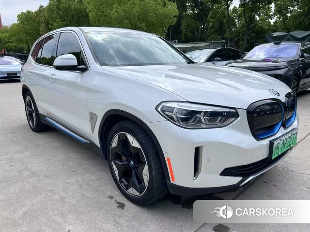 BMW iX3 2021 Белый из Китая