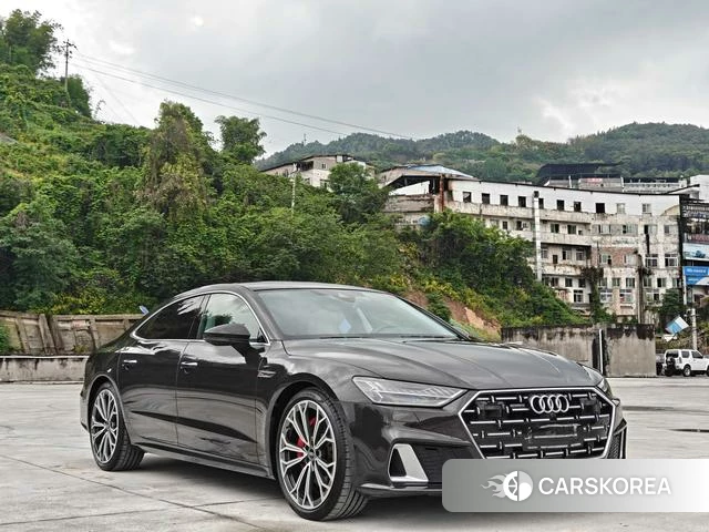 Audi A7L 2026 Другой из Китая