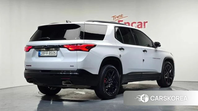 Chevrolet (GM Daewoo) Traverse 2022 Белый из Кореи