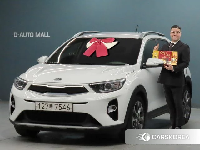 Kia Stonic 2018 Белый из Кореи