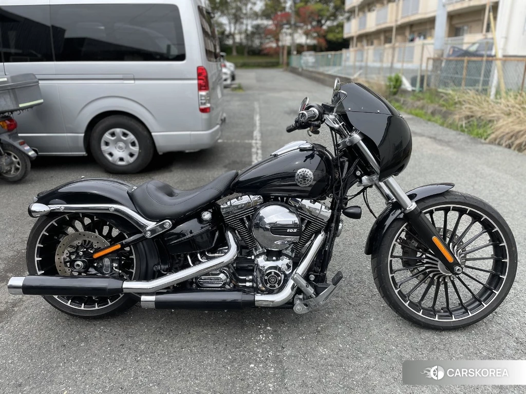 Проданный Harley-Davidson Softail Breakout FXSB 2017 из Японии