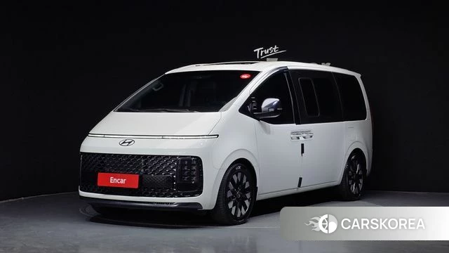 Hyundai Staria 2025 Белый из Кореи