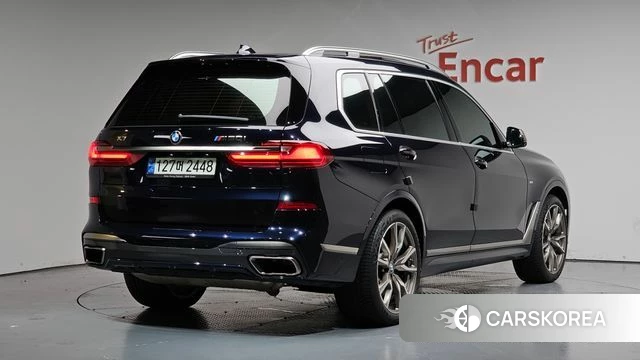 BMW X7 (G07) 2021 Черный из Кореи