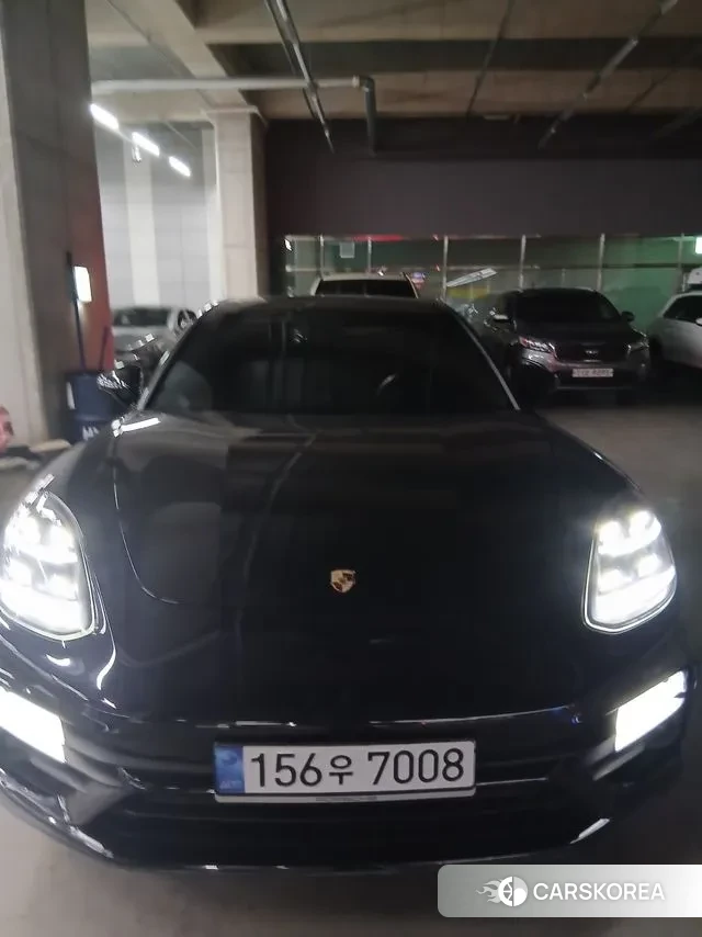 Porsche Panamera (971) 2022 Черный из Кореи