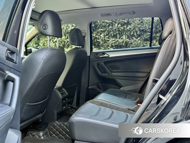 Volkswagen Tiguan L 2019 Черный из Китая