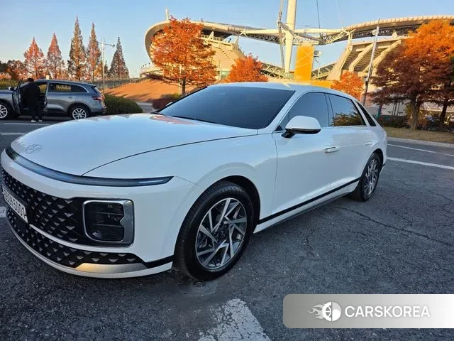 Hyundai Grandeur (GN7) 2023 Белый из Кореи