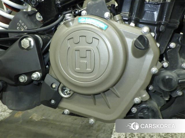 Engine photo