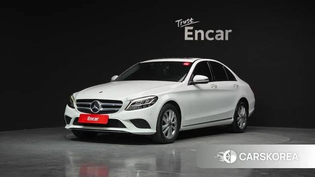 Mercedes-Benz C-Class W205 2018 Белый из Кореи