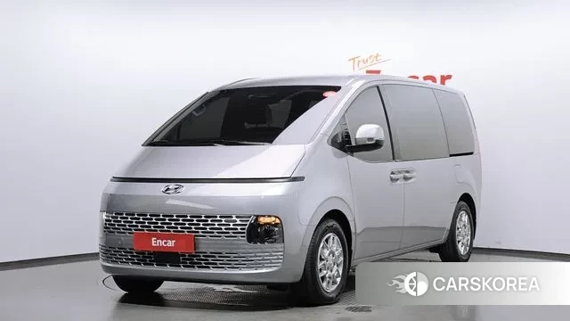 Hyundai Staria 2023 Серебряный из Кореи