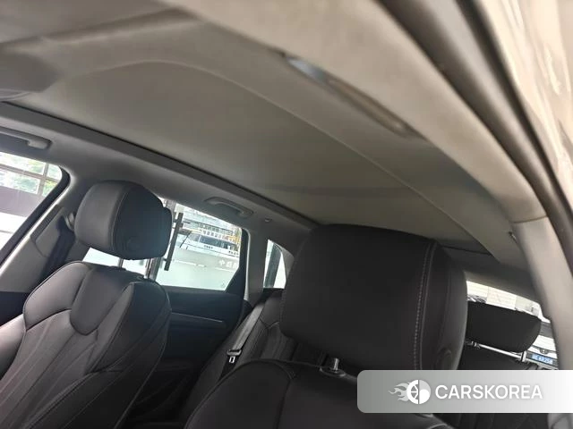 Audi Q5L 2022 Белый из Китая