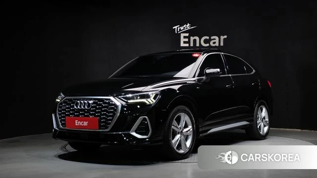 Audi Q3 (F3) 2022 Черный из Кореи