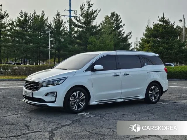 Kia The New Carnival 2019 Белый из Кореи