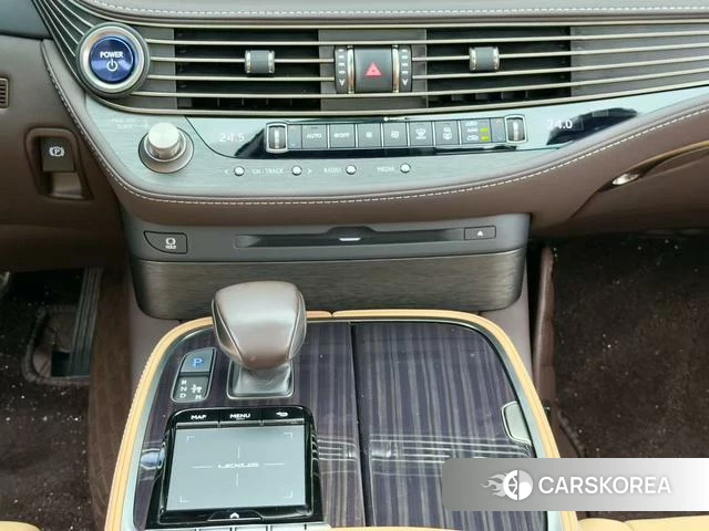 Lexus LS 2020 Черный из Китая