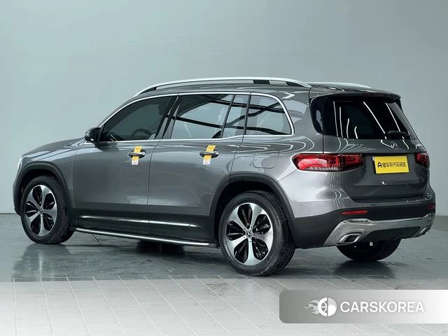 Mercedes-Benz GLB 2021 Серебристо-серый из Китая