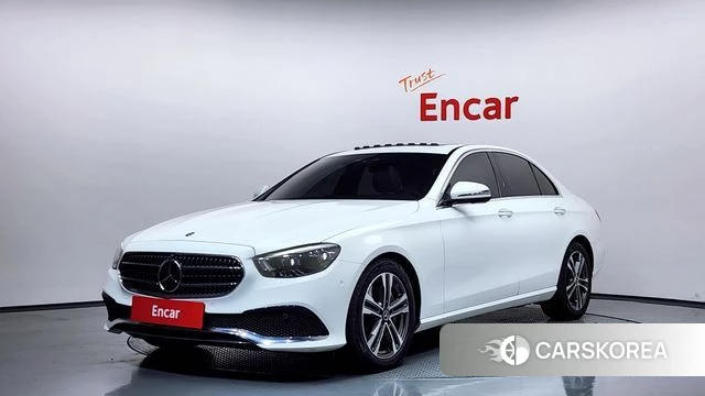 Mercedes-Benz E-Class W213 2021 Белый из Кореи