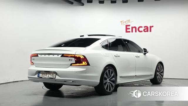 Volvo S90 2022 Белый из Кореи