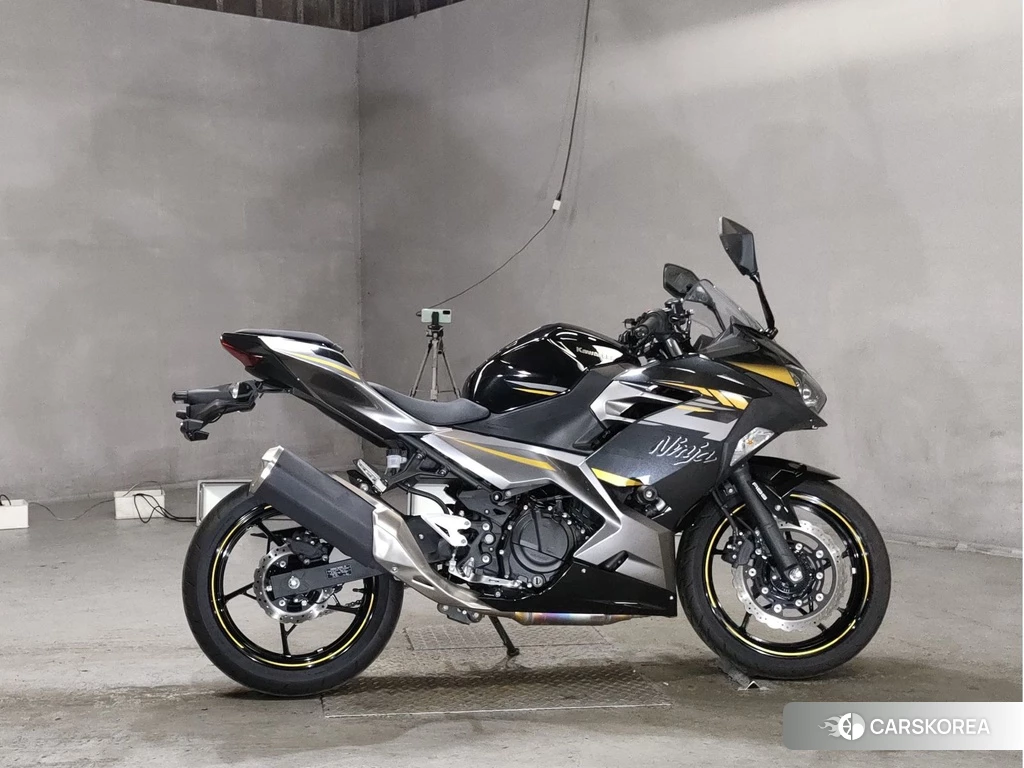 Проданный Kawasaki NINJA 400 2022 из Японии, фото 2