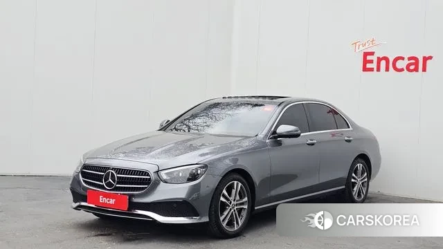 Mercedes-Benz E-Class W213 2021 Серый из Кореи
