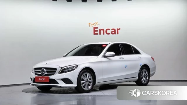 Mercedes-Benz C-Class W205 2019 Белый из Кореи