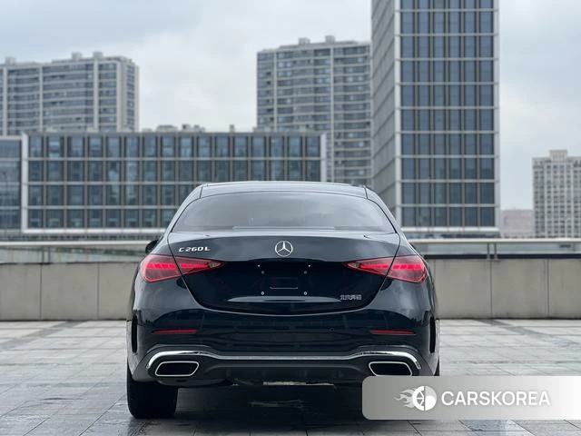 Mercedes-Benz Class C 2022 Зеленый из Китая