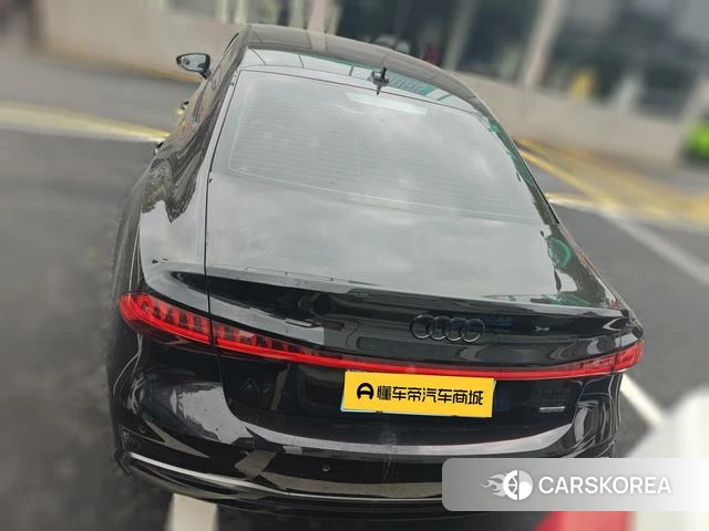 Audi A7L 2024 Черный из Китая
