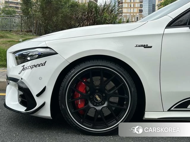 Mercedes-Benz Class A AMG 2024 Белый из Китая