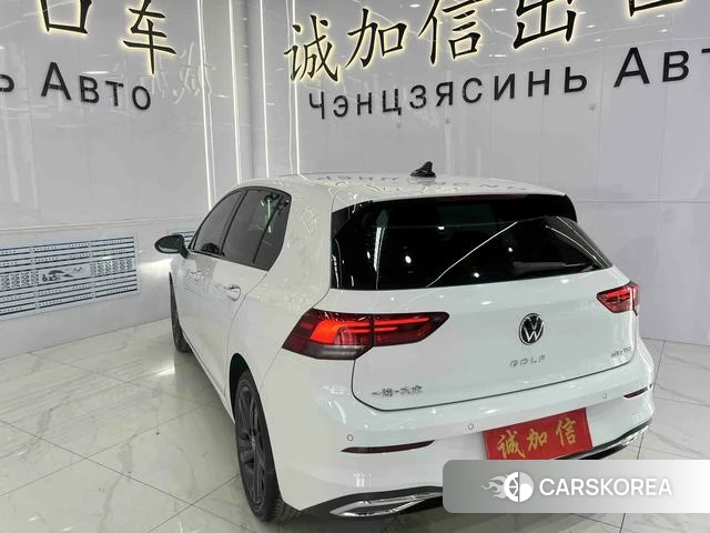 Volkswagen Golf 2023 Белый из Китая