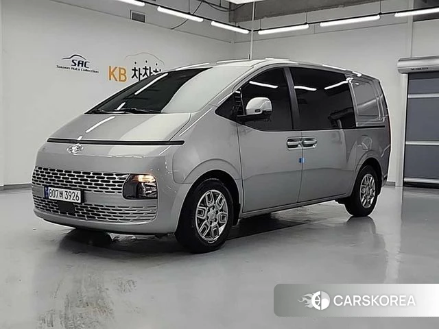 Hyundai Staria 2024 Серебряный из Кореи