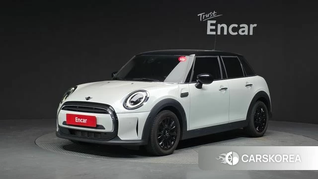 Mini Cooper 2023 Белый из Кореи