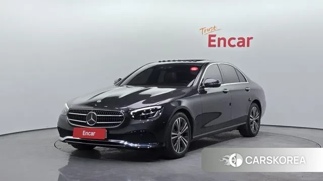 Mercedes-Benz E-Class W213 2022 Серый из Кореи