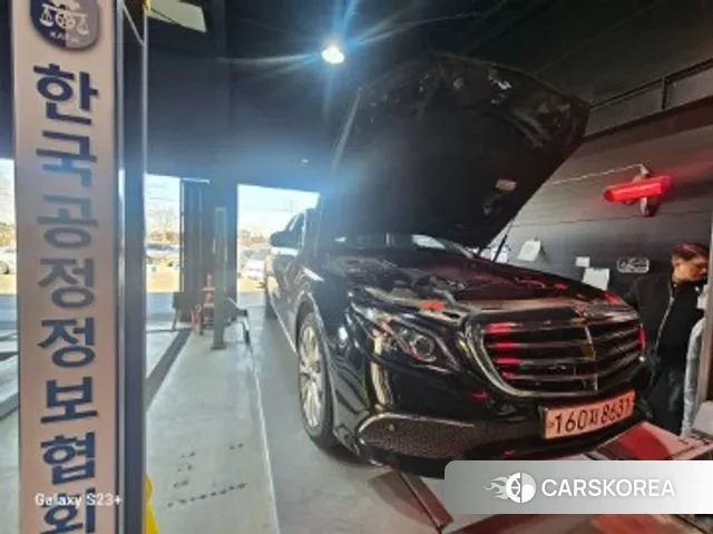 Mercedes-Benz E-Class W213 2020 Черный из Кореи