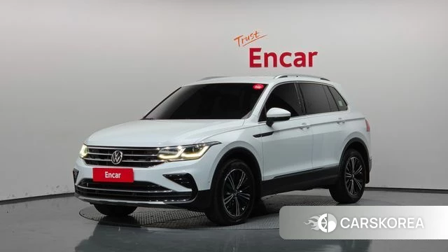 Volkswagen Tiguan second Generation 2022 Белый из Кореи