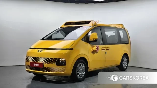 Hyundai Staria 2023 Желтый из Кореи