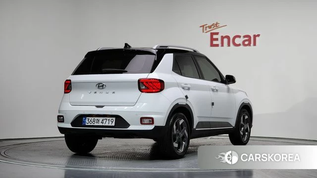 Hyundai Venue 2022 Белый из Кореи