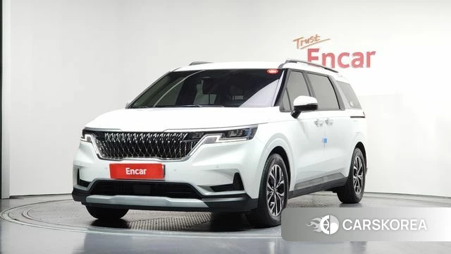 Kia Carnival 4th generation 2023 Белый из Кореи