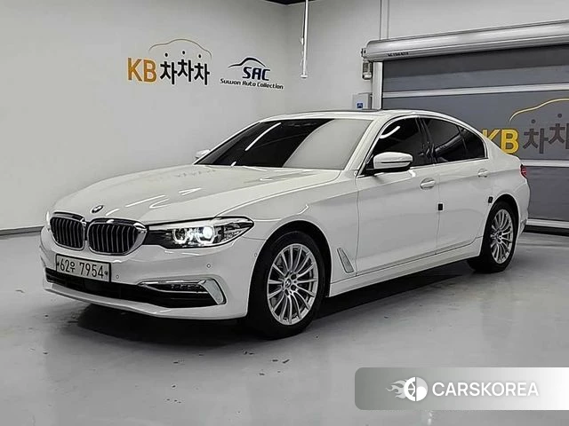 BMW 5 Series (G30) 2019 Белый из Кореи
