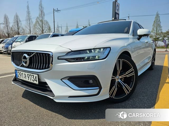 Volvo S60 3rd generation 2020 Белый из Кореи