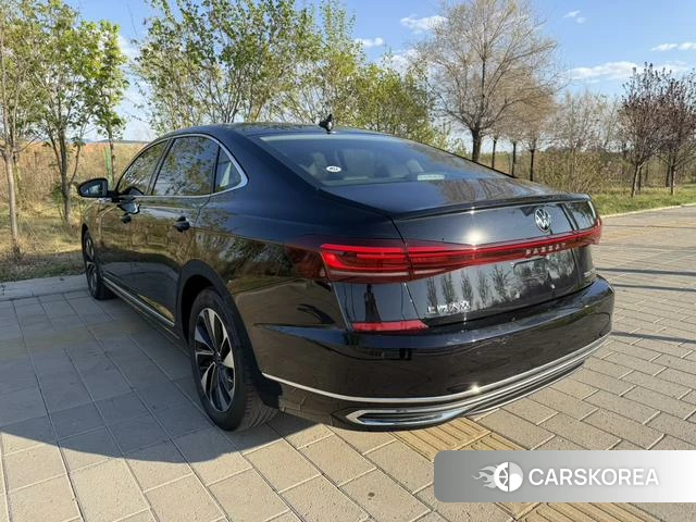Volkswagen Passat 2023 Черный из Китая