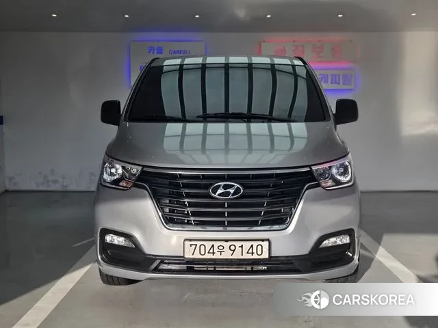 Hyundai The New Grand Starex 2019 Серый из Кореи