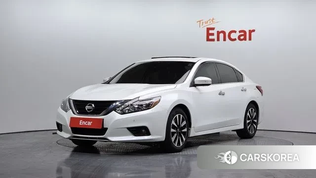 Nissan Altima 2018 Белый из Кореи