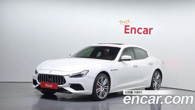 Maserati Ghibli 2018 Белый из Кореи