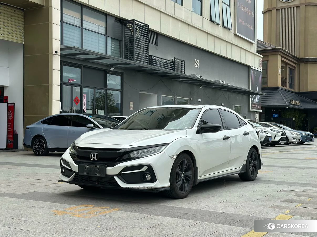 Honda Civic 2022 Белый из Китая