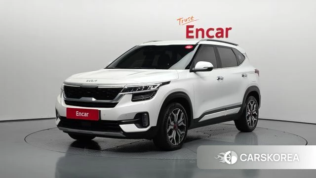 Kia Seltos 2022 Белый из Кореи