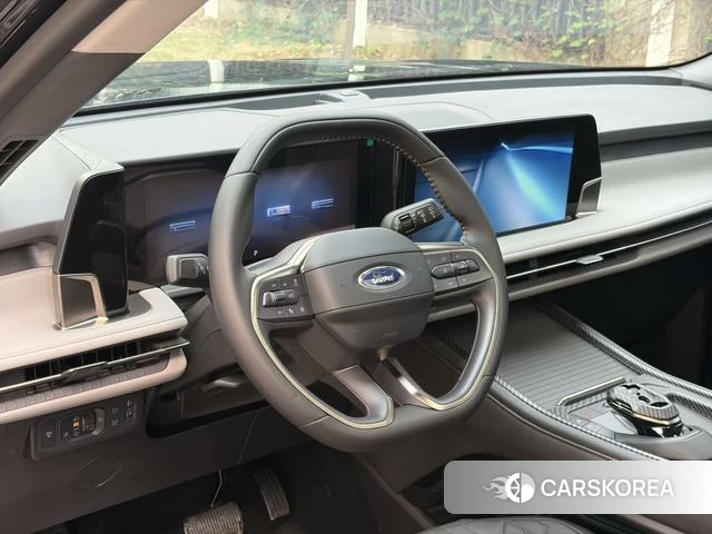 Ford Sharp World 2024 Черный из Китая